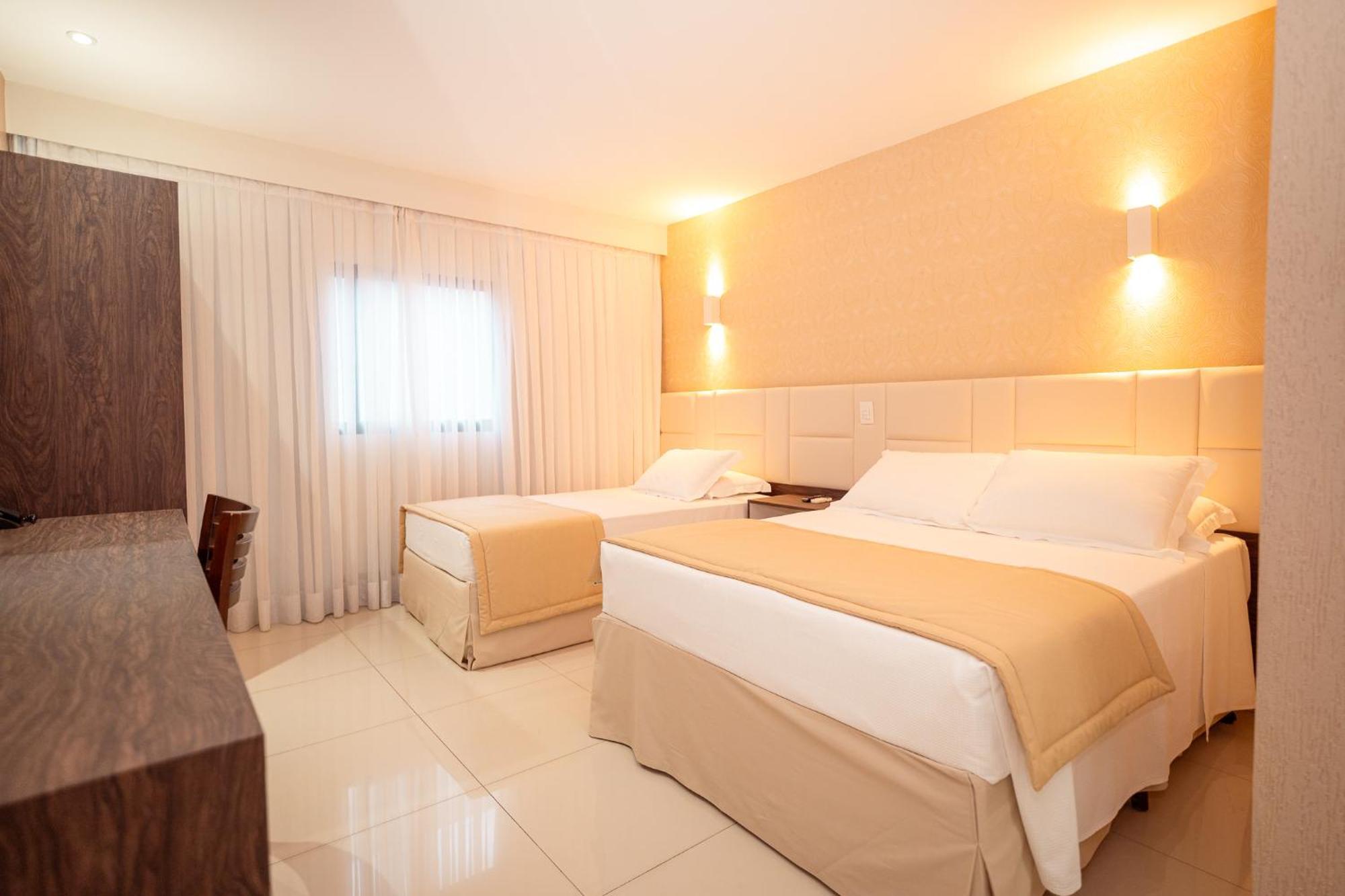 Hotel Girassol Plaza Palmas  Buitenkant foto